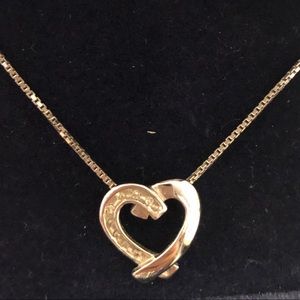 Sweet 14k White Gold  ❤️ Necklace w/ Diamonds